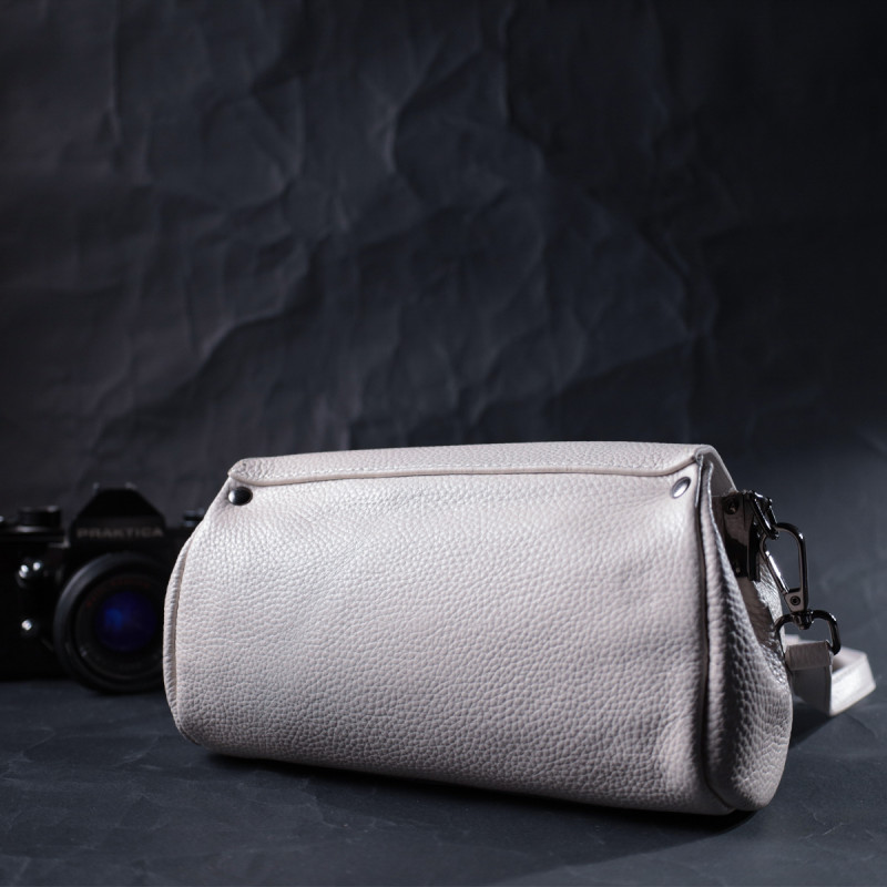Шкіряна сумка з трикутним клапаном Vintage 22255 Біла